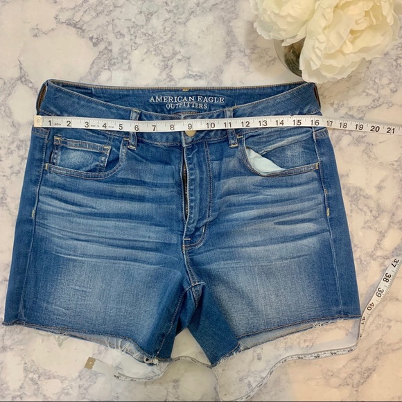 American Eagle Outfitters Pants - AE SIZE 12 Hi Rise Shortie Super Stretch Jean